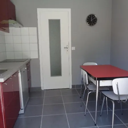 T3 Rénové à 200m De La Plage, Balcon, Parking Privé - Moulleau, - Fr-1-374-100 *